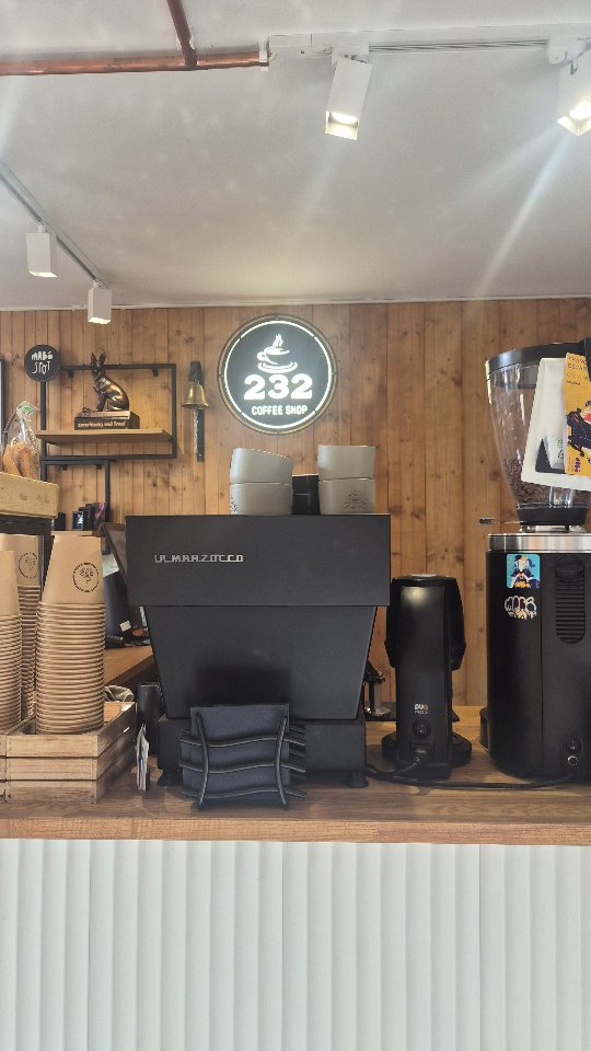 232 Specialty COFFEE SHOP